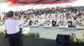 Menteri Pertanian Andi Amran Sulaiman mendapat apresiasi tinggi oleh Wakil Gubernur Jawa Timur Emil Elestianto Dardak atas kinerja sasembada pangan Kementan. (Dok. Kementerian Pertanian)