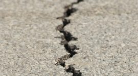 Gempa kecil mengguncang Tiris, Probolinggo. Pelajari fenomena alam ini lewat sains geologi, budaya lokal, dan cara adaptasi masyarakat. (Pixabay.com @Angelo_Giordano)

